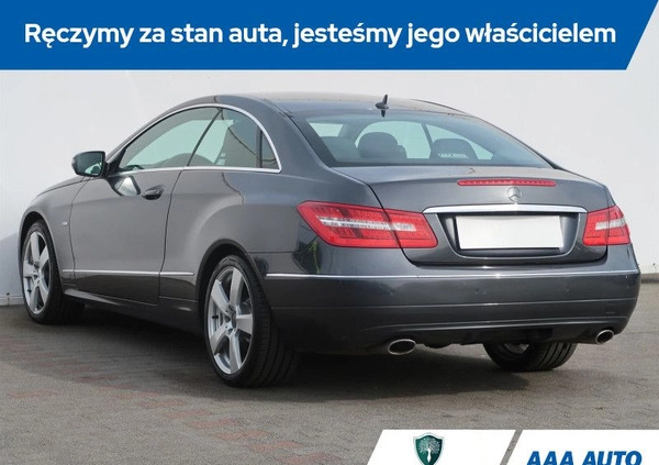 Mercedes-Benz Klasa E cena 56000 przebieg: 156348, rok produkcji 2010 z Cedynia małe 254